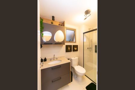 Apartamento à venda com 80m², 3 quartos e 2 vagasBanheiro social