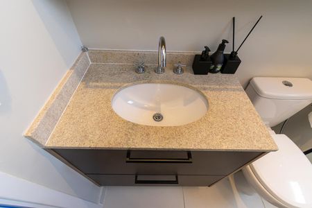 Apartamento à venda com 80m², 3 quartos e 2 vagasBanheiro da Suíte