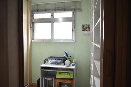 Apartamento à venda com 70m², 3 quartos e 1 vagaEscritório