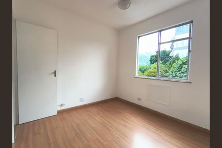 Apartamento para alugar com 66m², 3 quartos e 1 vaga
