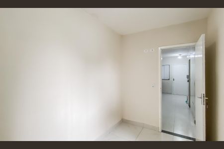 Quarto 1 de apartamento para alugar com 2 quartos, 35m² em Jardim Maringa, São Paulo