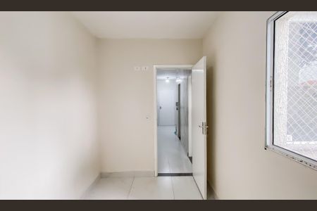 Quarto 1 de apartamento para alugar com 2 quartos, 35m² em Jardim Maringa, São Paulo