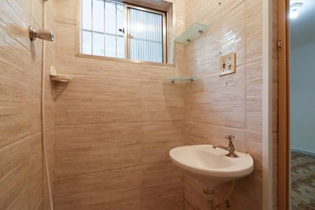 Casa para alugar com 26m², 1 quarto e sem vagaBanheiro da Suíte