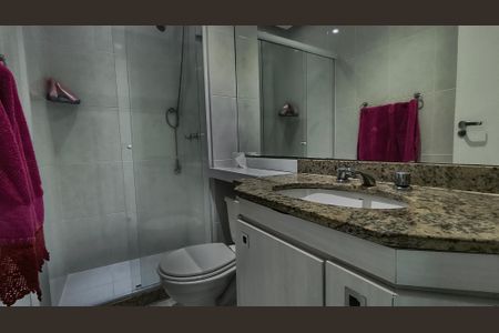 Apartamento à venda com 95m², 3 quartos e 2 vagas Apartamento à venda com 95m², 3 quartos e 2 vagasBanheiro da Suíte 2