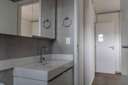 Apartamento para alugar com 140m², 2 quartos e 3 vagas Apartamento para alugar com 140m², 2 quartos e 3 vagasBanheiro da suíte 2