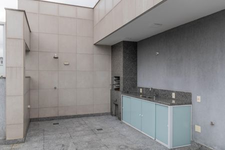 Apartamento para alugar com 140m², 2 quartos e 3 vagas Apartamento para alugar com 140m², 2 quartos e 3 vagasCobertura