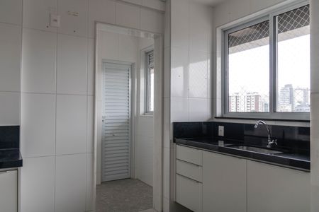 Apartamento para alugar com 140m², 2 quartos e 3 vagas Apartamento para alugar com 140m², 2 quartos e 3 vagasCozinha