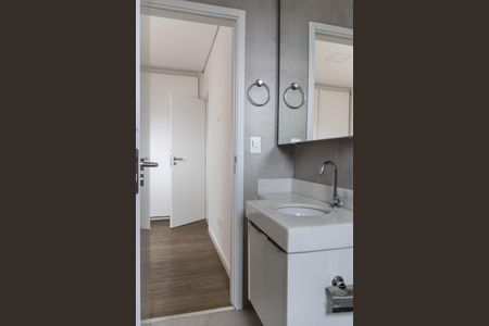 Apartamento para alugar com 140m², 2 quartos e 3 vagas Apartamento para alugar com 140m², 2 quartos e 3 vagasBanheiro da Suíte 1