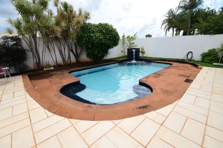 Casa de condomínio para alugar com 454m², 4 quartos e 3 vagasPiscina