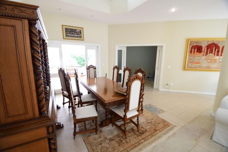 Casa de condomínio para alugar com 454m², 4 quartos e 3 vagasSala