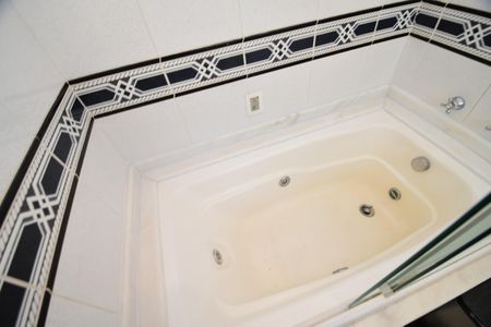 Casa de condomínio para alugar com 454m², 4 quartos e 3 vagasBanheiro Suíte 