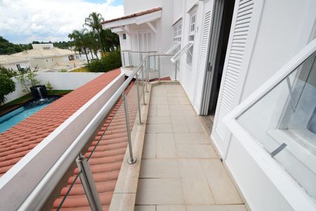 Casa de condomínio para alugar com 454m², 4 quartos e 3 vagasQuarto 1 - Suíte Sacada