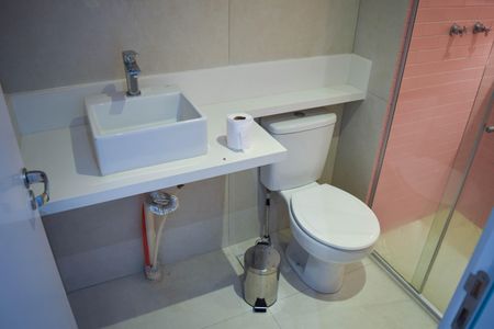 Apartamento à venda com 84m², 2 quartos e 1 vaga Apartamento à venda com 84m², 2 quartos e 1 vagaBanheiro