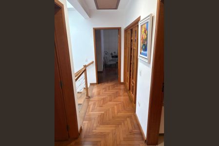 Casa à venda com 249m², 4 quartos e 4 vagas Casa à venda com 249m², 4 quartos e 4 vagasFoto 47