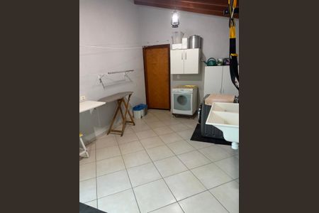 Casa à venda com 249m², 4 quartos e 4 vagas Casa à venda com 249m², 4 quartos e 4 vagasFoto 27