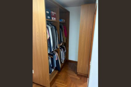 Casa à venda com 249m², 4 quartos e 4 vagas Casa à venda com 249m², 4 quartos e 4 vagasFoto 45