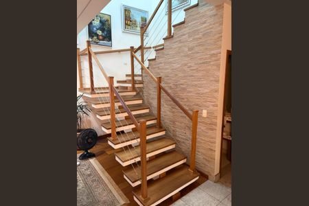 Casa à venda com 249m², 4 quartos e 4 vagas Casa à venda com 249m², 4 quartos e 4 vagasFoto 13