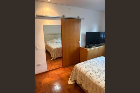 Casa à venda com 249m², 4 quartos e 4 vagas Casa à venda com 249m², 4 quartos e 4 vagasFoto 15