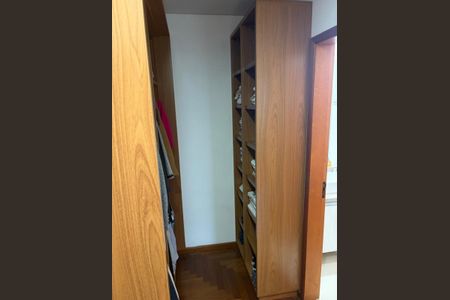 Casa à venda com 249m², 4 quartos e 4 vagas Casa à venda com 249m², 4 quartos e 4 vagasFoto 53