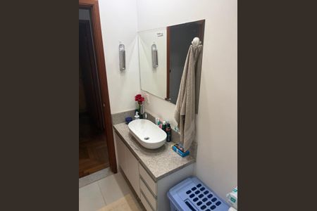 Casa à venda com 249m², 4 quartos e 4 vagas Casa à venda com 249m², 4 quartos e 4 vagasFoto 42