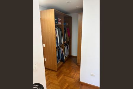 Casa à venda com 249m², 4 quartos e 4 vagas Casa à venda com 249m², 4 quartos e 4 vagasFoto 46