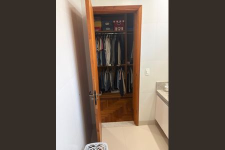 Casa à venda com 249m², 4 quartos e 4 vagas Casa à venda com 249m², 4 quartos e 4 vagasFoto 54