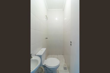 Casa de condomínio para alugar com 189m², 3 quartos e 3 vagas Casa de condomínio para alugar com 189m², 3 quartos e 3 vagasBanheiro de Serviço