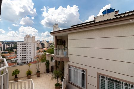 Casa de condomínio para alugar com 189m², 3 quartos e 3 vagas Casa de condomínio para alugar com 189m², 3 quartos e 3 vagasVaranda da Suíte - Vista