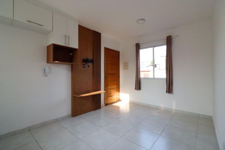 Sala/Cozinha de apartamento para alugar com 2 quartos, 40m² em Vila Nhocuné, São Paulo