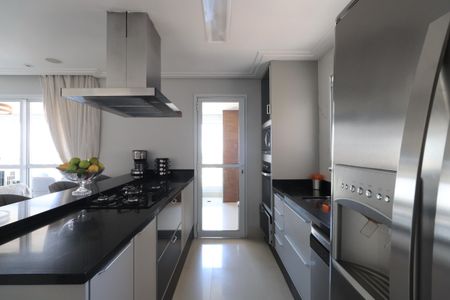 Apartamento à venda com 125m², 3 quartos e 2 vagasCozinha
