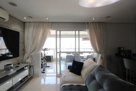 Apartamento à venda com 125m², 3 quartos e 2 vagasSala