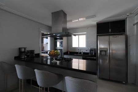 Apartamento à venda com 125m², 3 quartos e 2 vagasCozinha