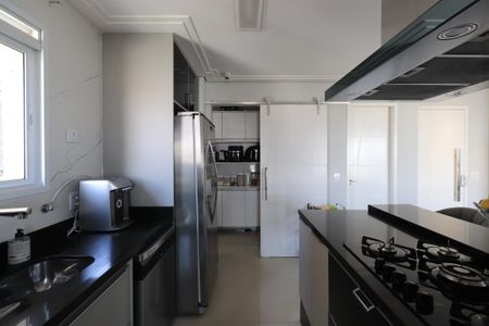 Apartamento à venda com 125m², 3 quartos e 2 vagasCozinha