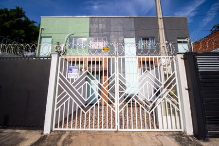 Casa para alugar com 68m², 2 quartos e 1 vagaFachada 