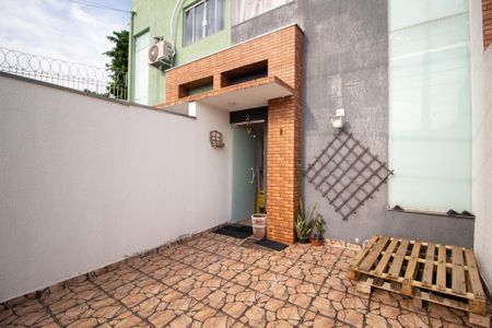 Casa para alugar com 68m², 2 quartos e 1 vagaGaragem 