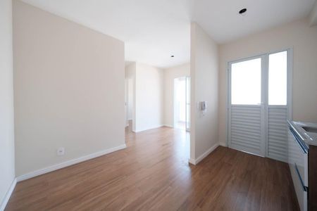 Sala/Cozinha de apartamento para alugar com 2 quartos, 43m² em Jardim Maringa, São Paulo