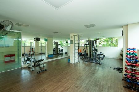 Apartamento à venda com 71m², 2 quartos e 2 vagasACADEMIA