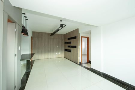 Apartamento à venda com 71m², 2 quartos e 2 vagasSALA