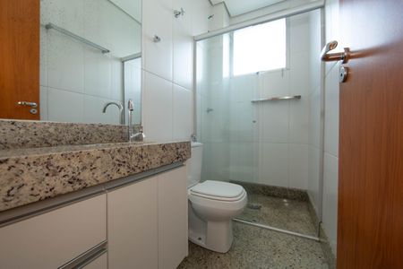Apartamento à venda com 71m², 2 quartos e 2 vagasBANHEIRO1