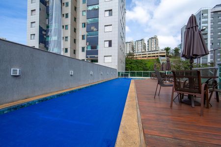 Apartamento à venda com 71m², 2 quartos e 2 vagasPISCINA