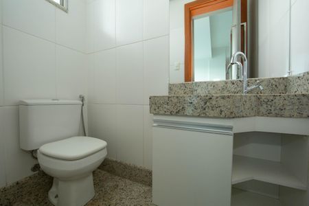 Apartamento à venda com 71m², 2 quartos e 2 vagasBANHEIRO3