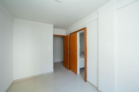 Apartamento à venda com 96m², 3 quartos e 2 vagasQUARTO2