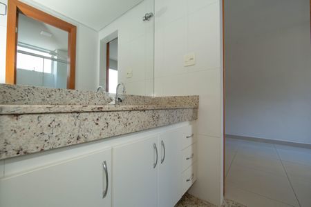 Apartamento à venda com 96m², 3 quartos e 2 vagasBANHEIRO2