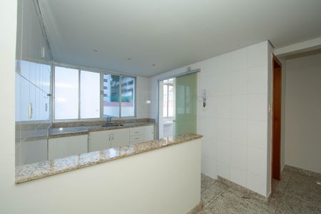 Apartamento à venda com 96m², 3 quartos e 2 vagasCOZINHA