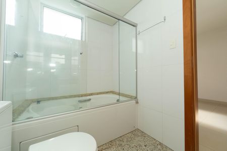 Apartamento à venda com 96m², 3 quartos e 2 vagasBANHEIRO1