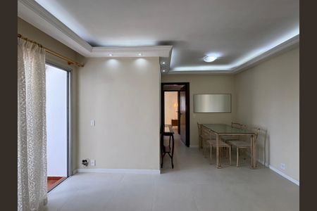 Apartamento à venda com 55m², 2 quartos e 1 vagaSala