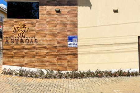 Casa de condomínio para alugar com 49m², 2 quartos e 2 vagasPlaca