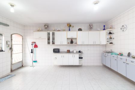 Casa à venda com 321m², 6 quartos e 5 vagas Casa à venda com 321m², 6 quartos e 5 vagasCozinha