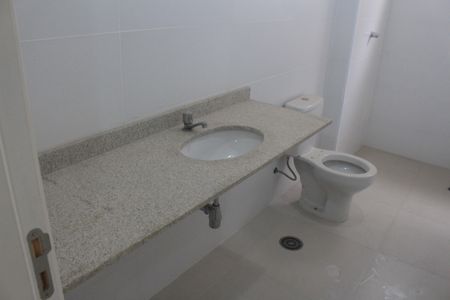 Apartamento à venda com 97m², 3 quartos e 2 vagasBanheiro