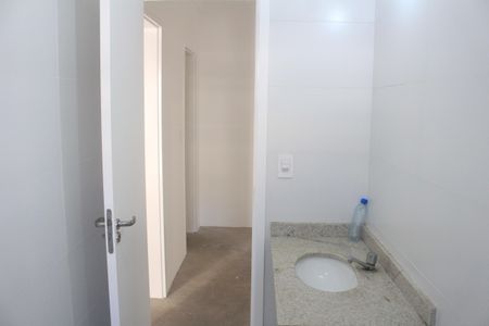 Apartamento à venda com 80m², 3 quartos e 2 vagasBanheiro
